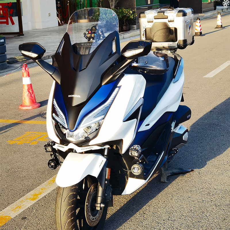 ホンダ（HONDA） フォルツァ NSS350 ハンドルカバー ガード バイク