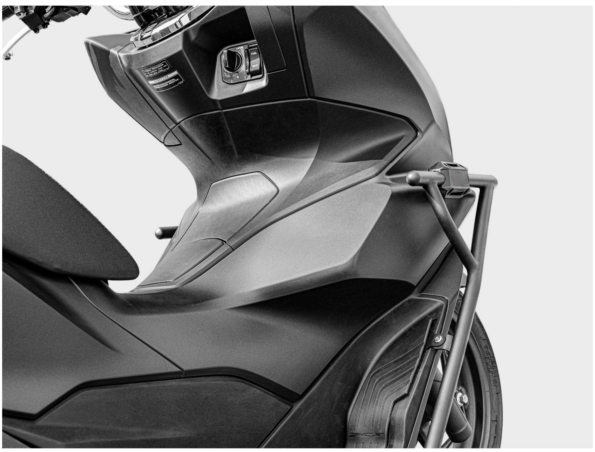 ホンダ（HONDA） PCX160 アンダーフレームキット フロアマット
