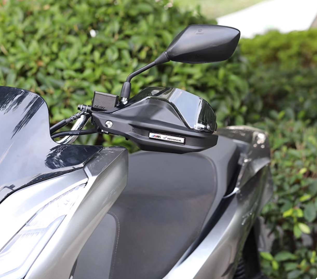 ホンダ PCX 150 160 ハンドルカバー ガード バイクハンドル ナックルガード 防風 保護 各色 アクリル 透明 コンパクト 飛び石ガード ハンドスクリーン 取寄せ | ホンダ | 18