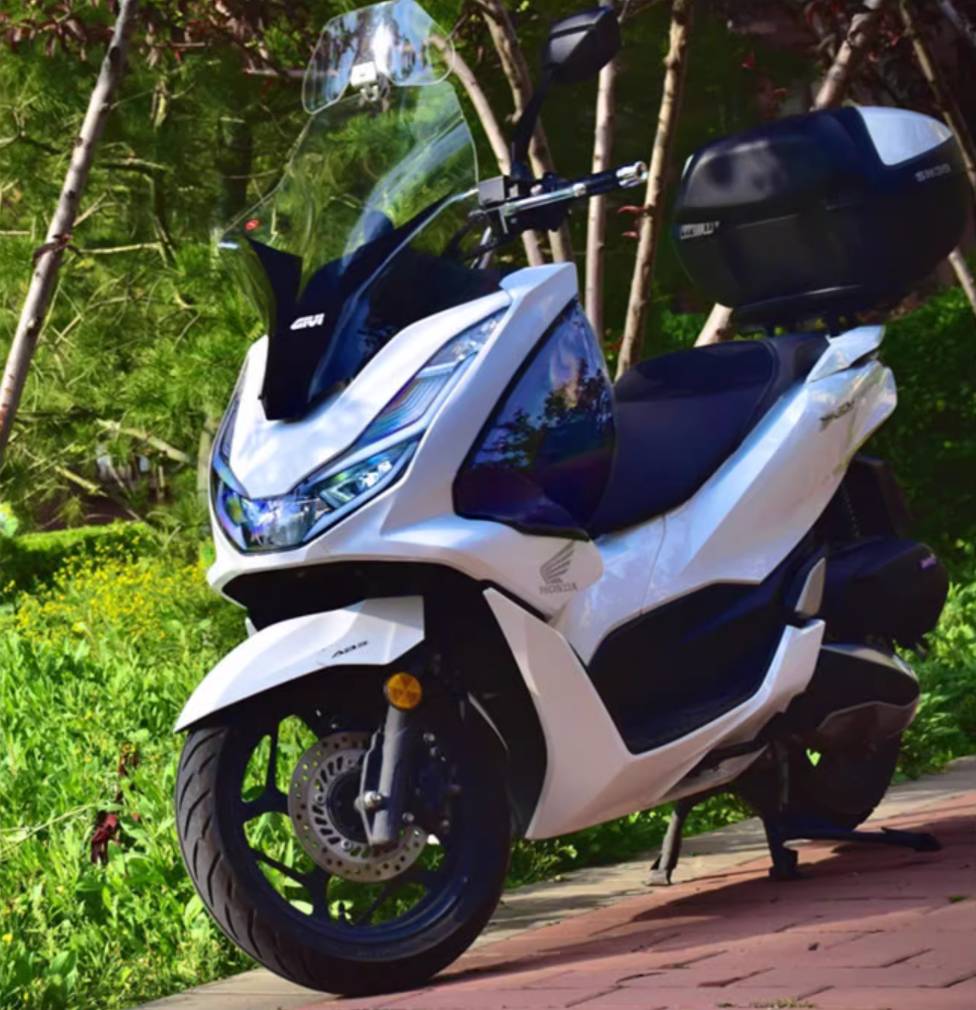 激安通販サイト ホンダ PCX160 レッグシールドプロテクター 風よけ 足カバー パーツ