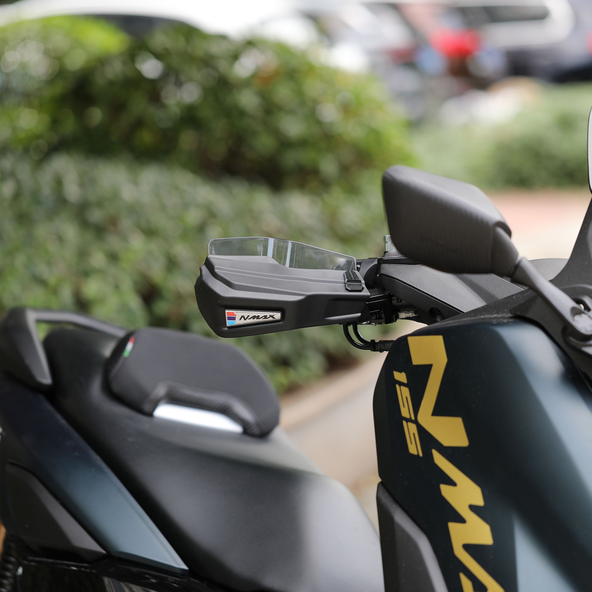 YAMAHA（ヤマハ） ホンダ PCX 150 160 ハンドルカバー ガード バイク