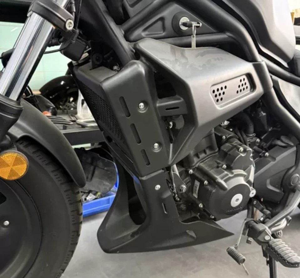 ホンダ レブル 250 500 カスタム用 レッグシールド カットレッグカバー サイドケース ブラック 左側 右側 増設 REBEL  お洒落 カスタム アクセサリー 取寄せの画像