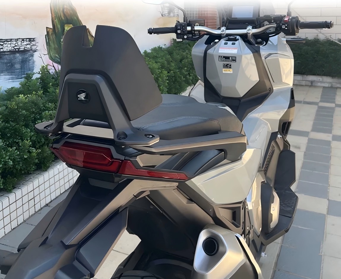 ホンダ（HONDA） バックレストキット X-ADV 750 2021-2025 オートバイ