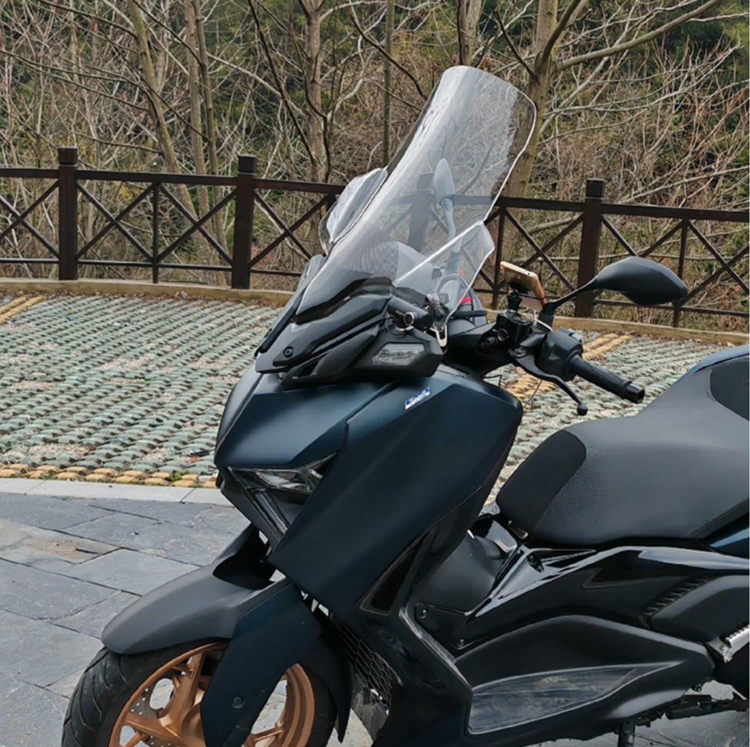 YAMAHA（ヤマハ） XMAX 300 23~24年式 ウインドシールド 大型 クリオ