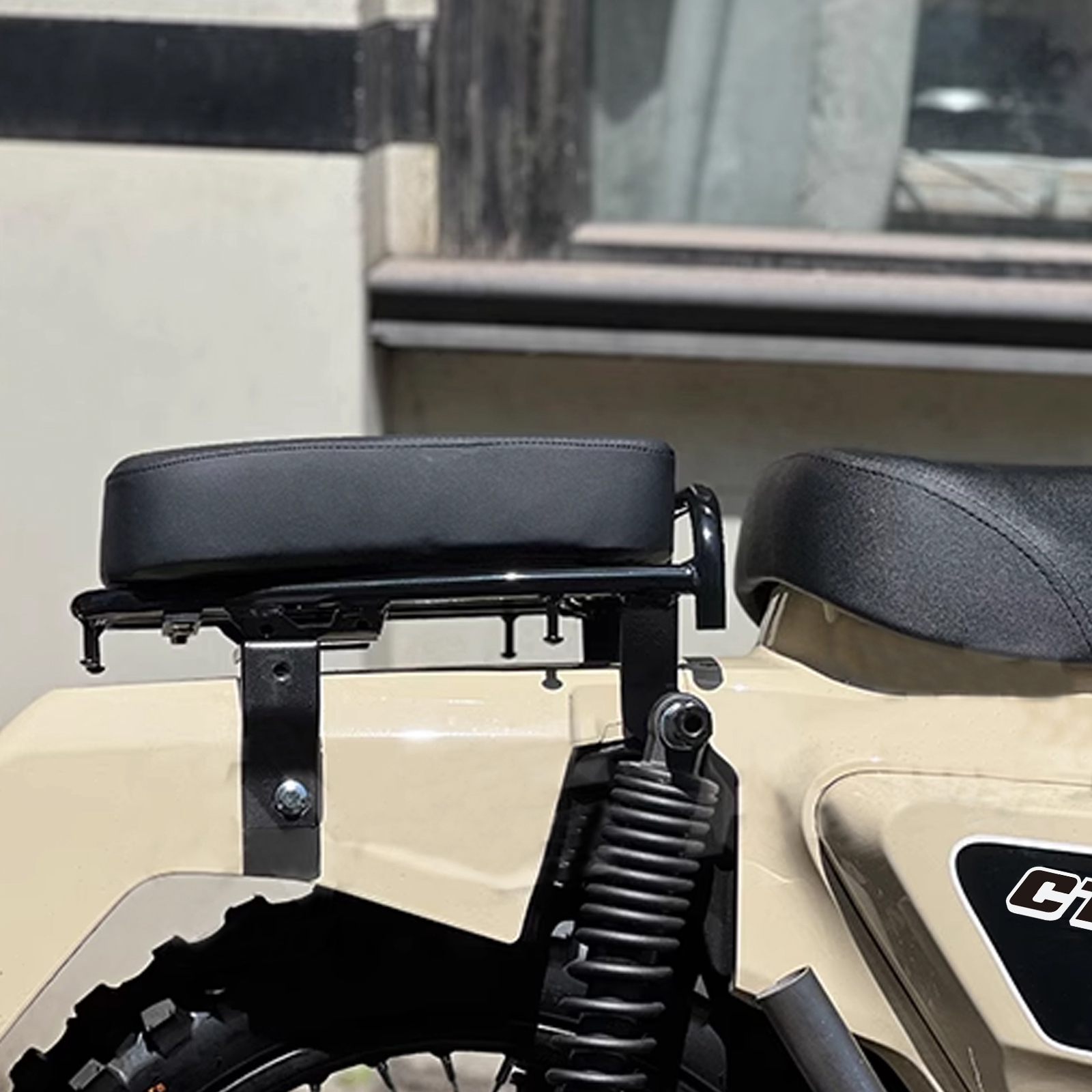 クロスカブ ホンダ ハンターカブ ピリオンシート 背もたれ 折りたたみ