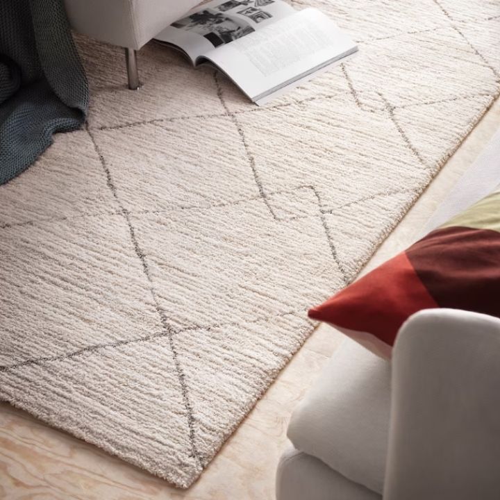 イケア　ヴィンデベック ラグ パイル長　ライトベージュ133x195 cm イケア IKEA TVERSTED トヴェルステド ラグ パイル短 ベージュ