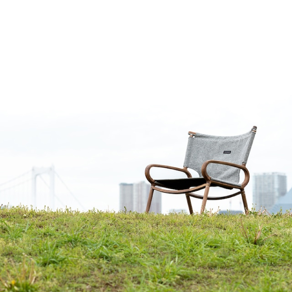 IKIKI Grand Chair Walnutイキキ ウォルナットテクスグレー b340-002-004.jpg