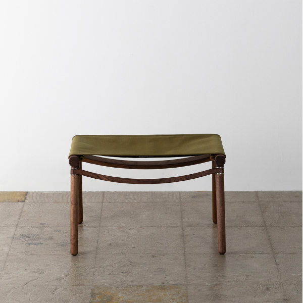 ikikiイキキ サイドスツール　ウォールナット IKIKI（イキキ） サイドスツール ウォルナット キャンバス