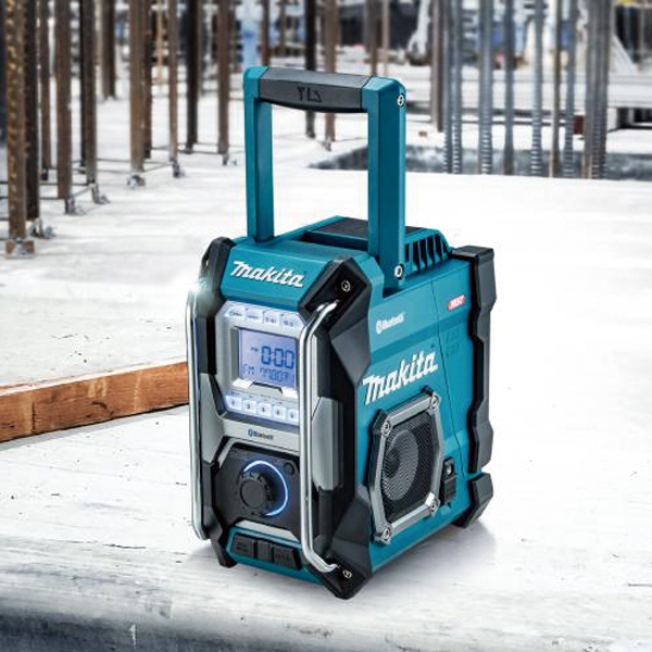 マキタ（makita） 40Vmax/18V/14.4V/10.8V 充電式ラジオ 青 本体のみ MR002GZ ラジオ 防じん 防水 バッテリ・充電器別売 Bluetooth対応の画像