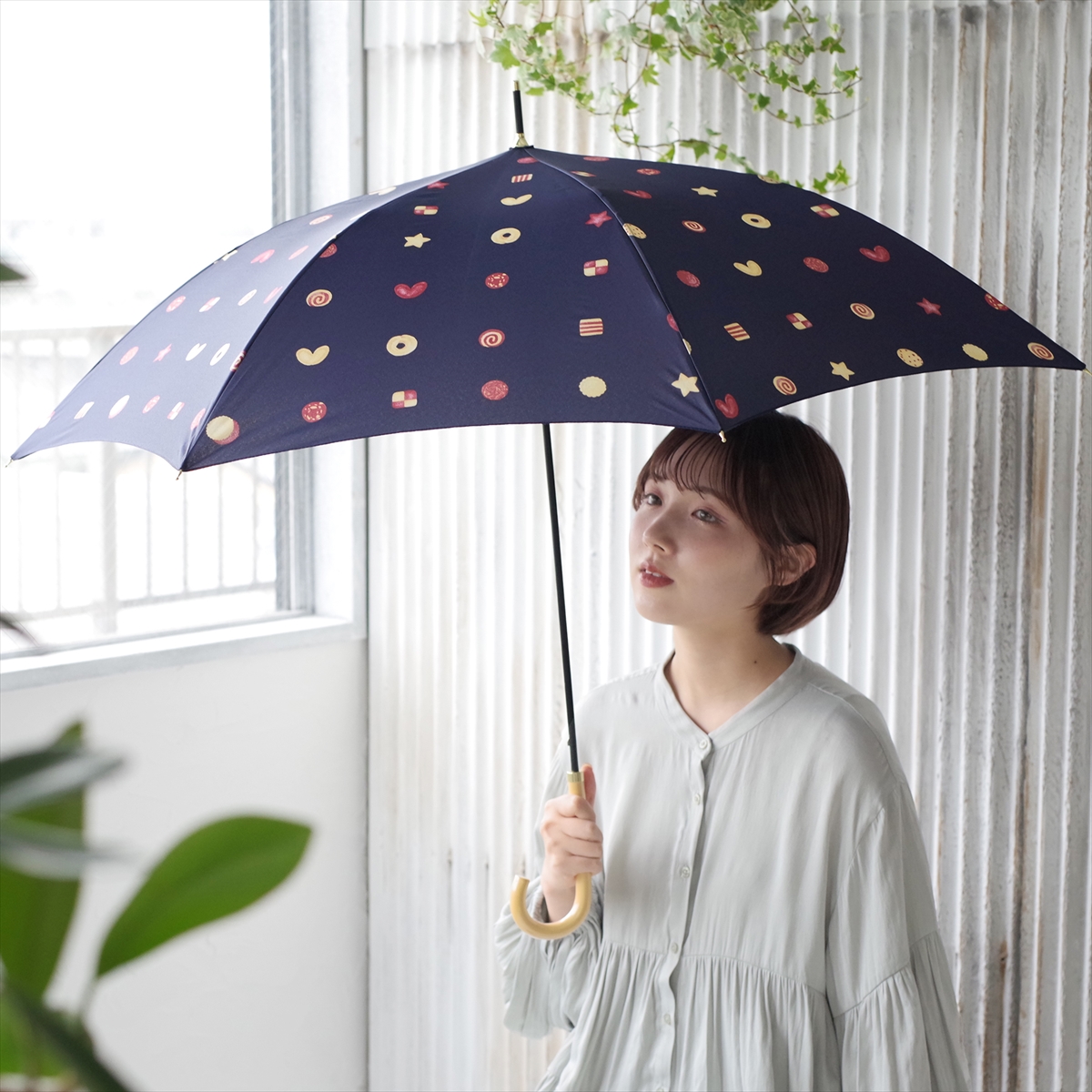 6月にこの色はラッキーカラーて^_^す！未使用トラサルディ長傘 6月にこの色はラッキーカラーて^_^す！未使用トラサルディ長傘
