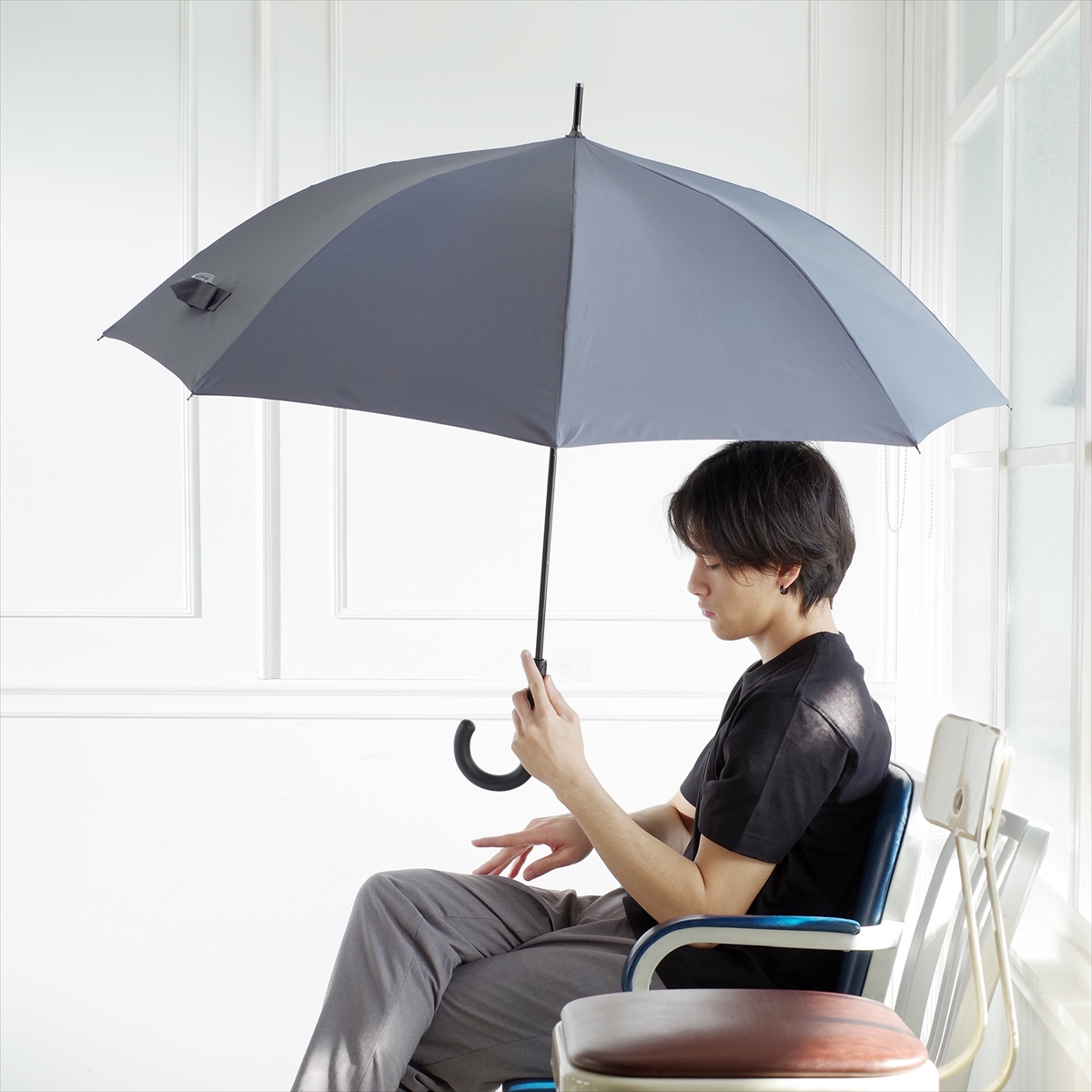 【美品】【バーバリー】高級 雨傘 手開き 男性用 ネイビー系 ストライプ nifty colors 公式 雨傘 晴雨兼用 メンズ レディース 長傘