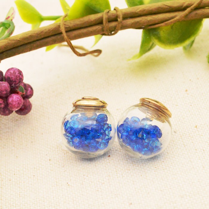 【029】ピアス／ガラスドーム／青色／ガラス粒 ガラスドーム ビーズ 青 2個セット ブルー ピアス ハンドメイド
