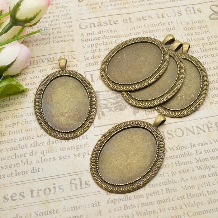 楽天市場】ミール皿 装飾付き楕円形 皿約30×20mm 約47×39mm