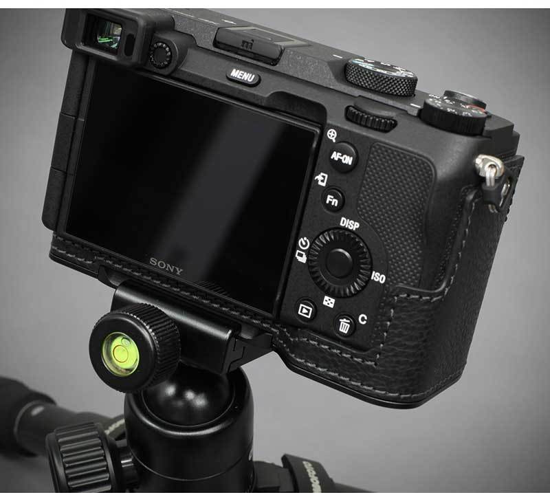 LIM'S SONY α7C 専用 イタリアンレザー カメラケース Black メタル