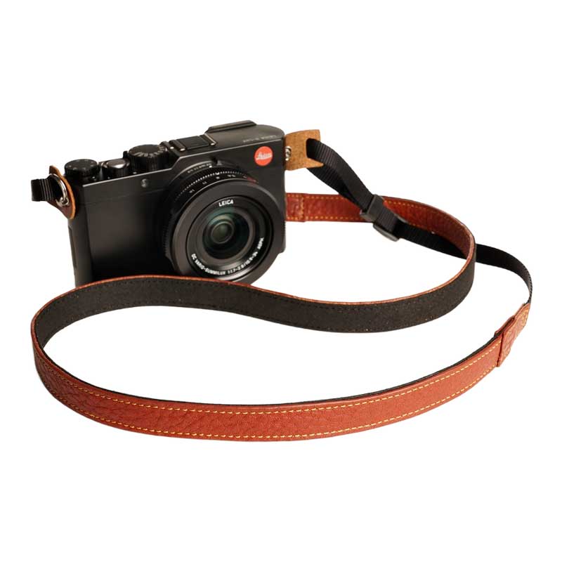 新品 本革 カメラケースとストラップ CONTAX T3用 稀少》CONTAX T3 70周年用 限定カメラケース＋専用ストラップ - メルカリ