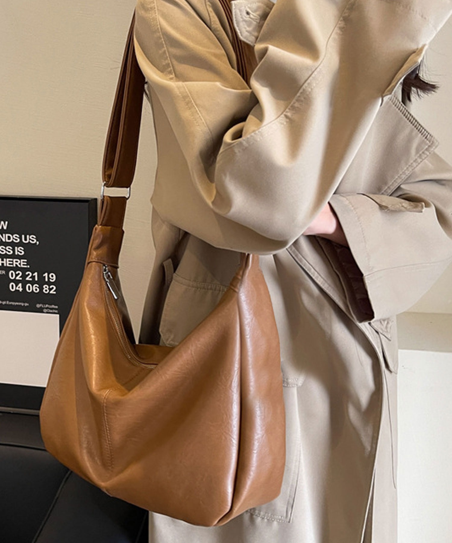 ショルダーバッグ レディース 斜めがけ 大人 軽量 大きめ 小さめ 大
