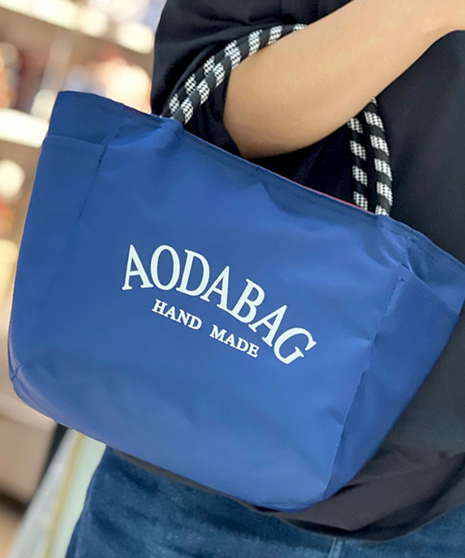 ハンドバッグ レディース 軽量 ミニ 小さめ おしゃれ ナイロン 手提げ