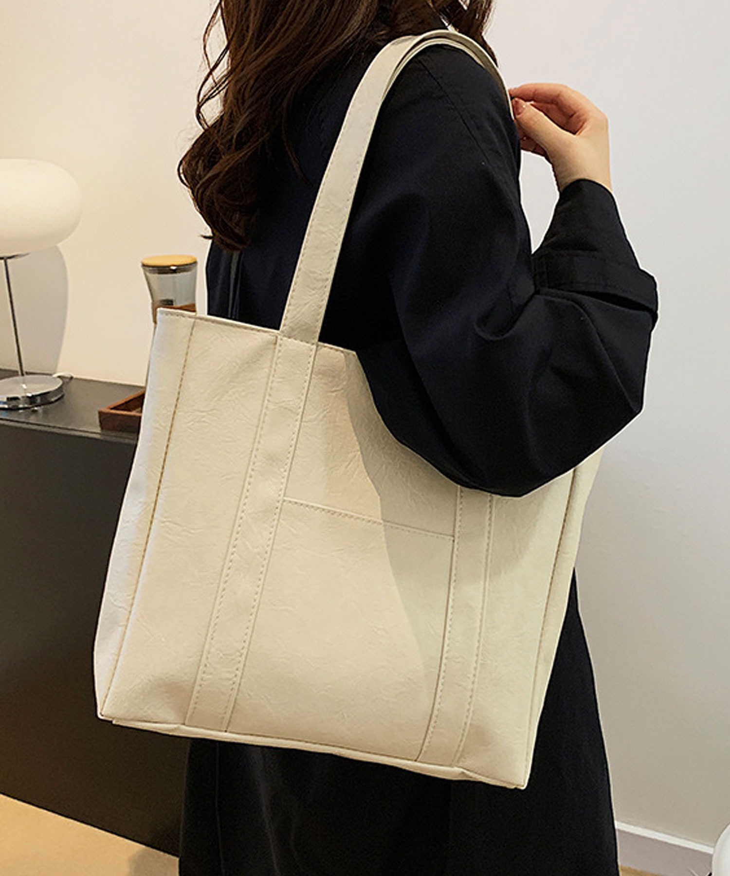 トートバッグ レディース 軽量 A4 大きめ ファスナー付き 黒 大容量