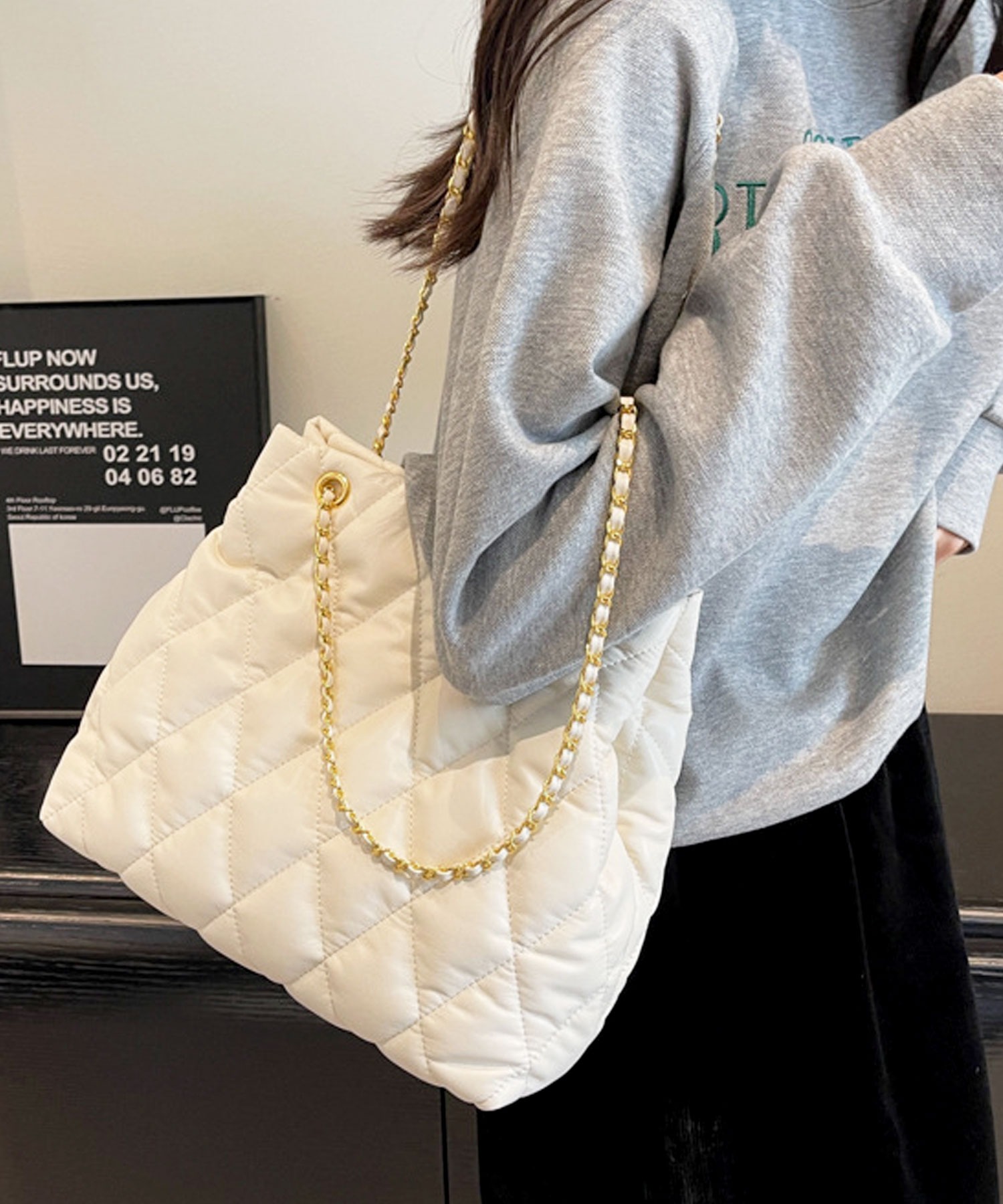 ショルダーバッグ レディース 斜めがけ キルティング 大人 軽量 大きめ