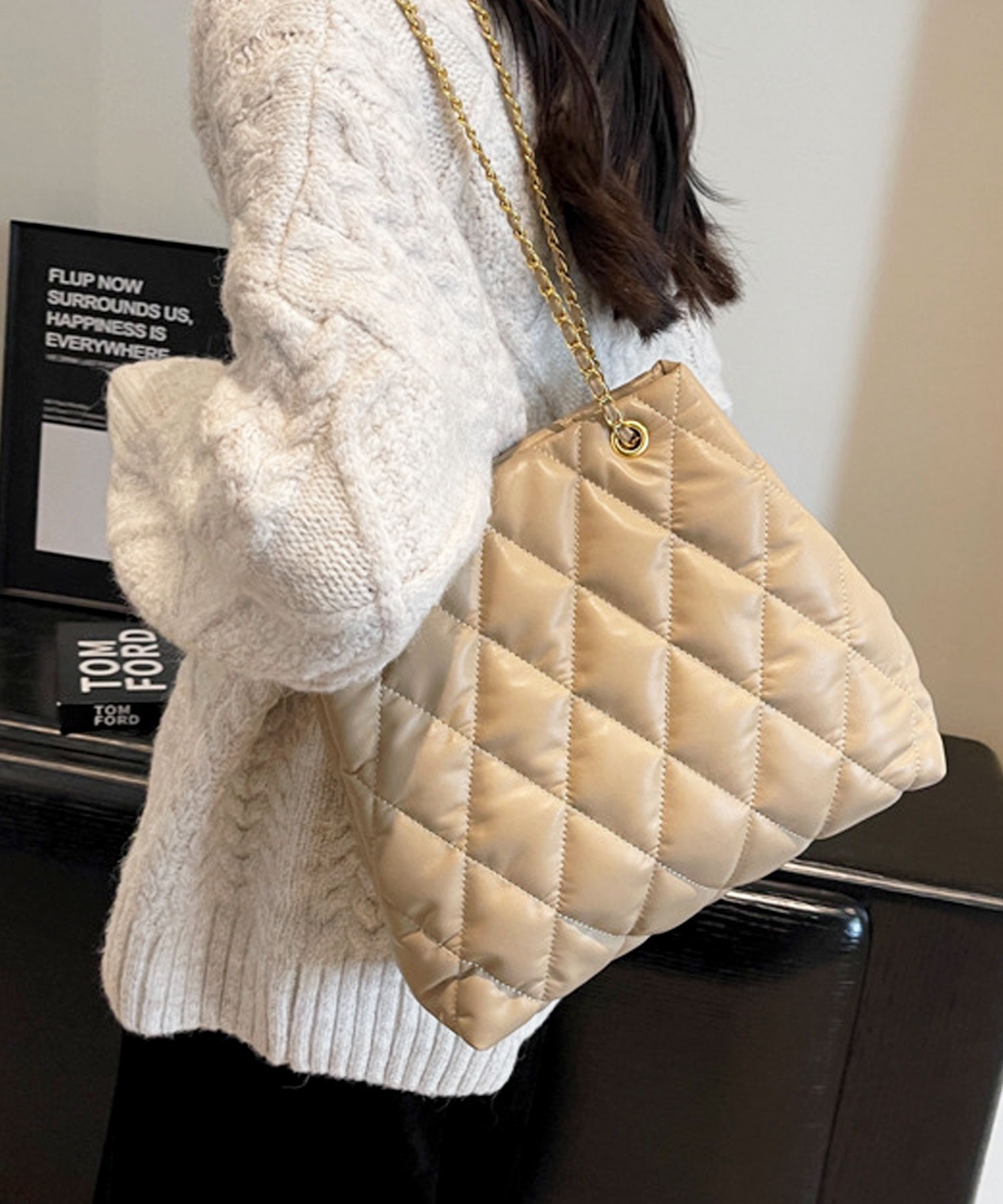 ショルダーバッグ レディース 斜めがけ キルティング 大人 軽量 大きめ