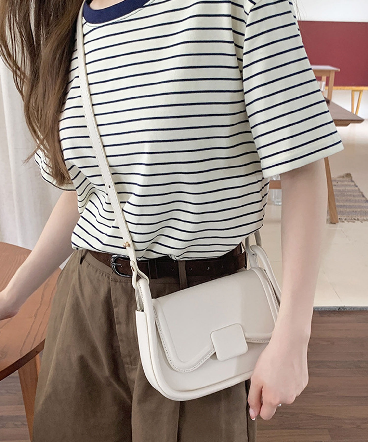 ショルダーバッグ レディース 斜めがけ 小さめ 合皮 ハンドバッグ 2way 