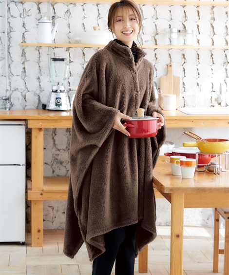 ニッセン アウター レディース 両面ボアフリースポンチョ 歩く こたつ