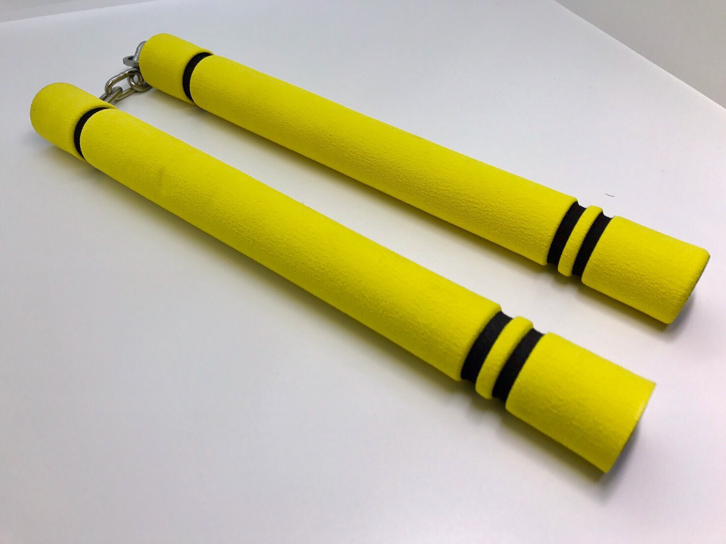 ヌンチャク 28cm 黄色 黒色 カンフー 武術 武具 ウレタン 安心安全