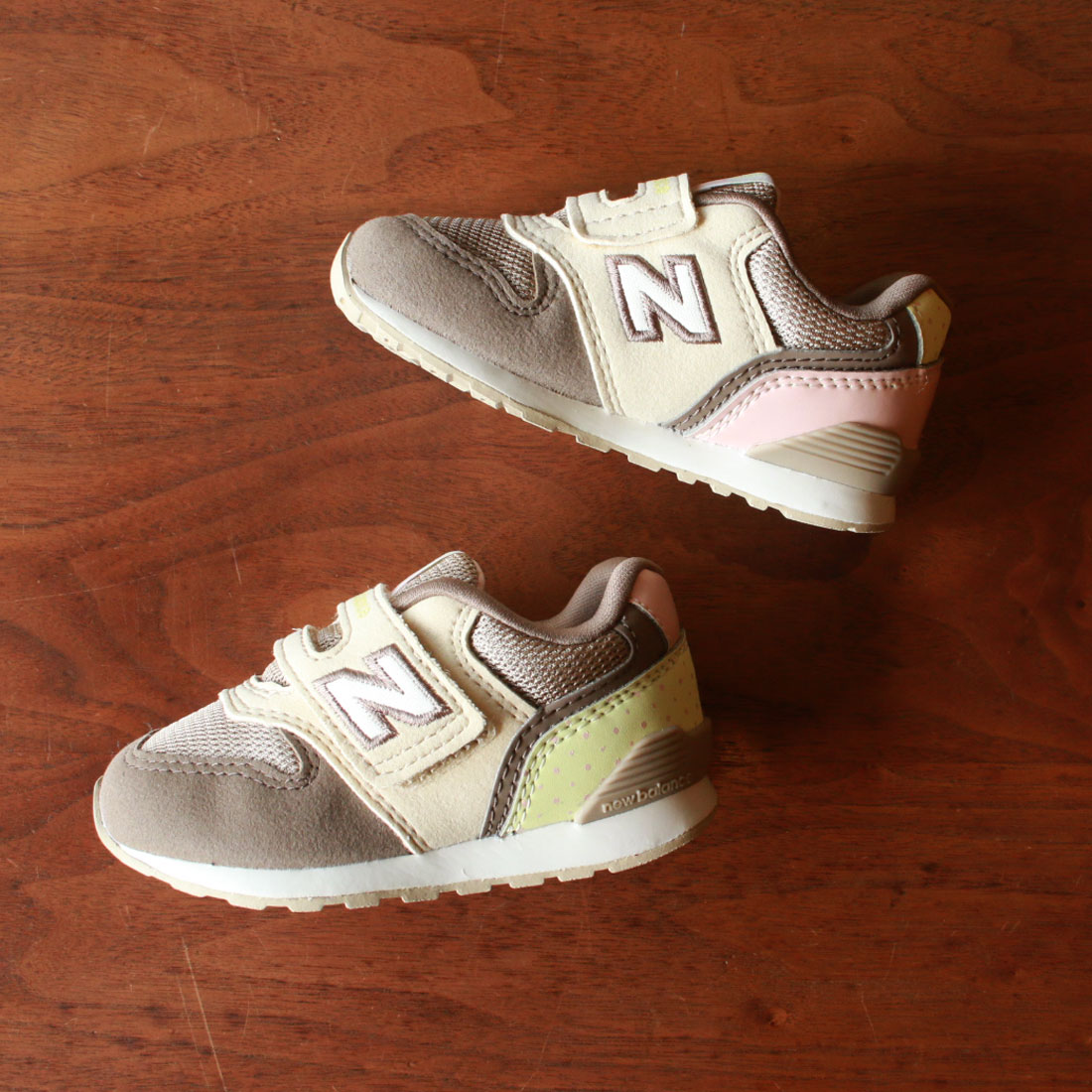 ニューバランス new balance ベビー キッズ IZ996スニーカー（ブラウン×イエロー）PA3 12cm 12.5cm 13cm  13.5cm 14cm 14.5cm 15cm 15.5cm 16cm 16.5cm