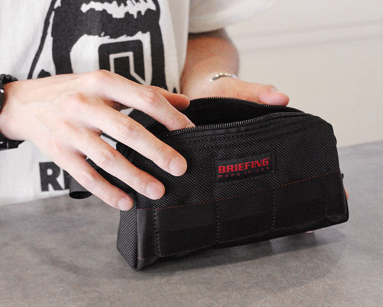 新品　BRIEFING ブリーフィング　モバイルポーチ　付属品あり BRIEFING MOBILE POUCH L ブリーフィング モバイルポーチL BRA213A04