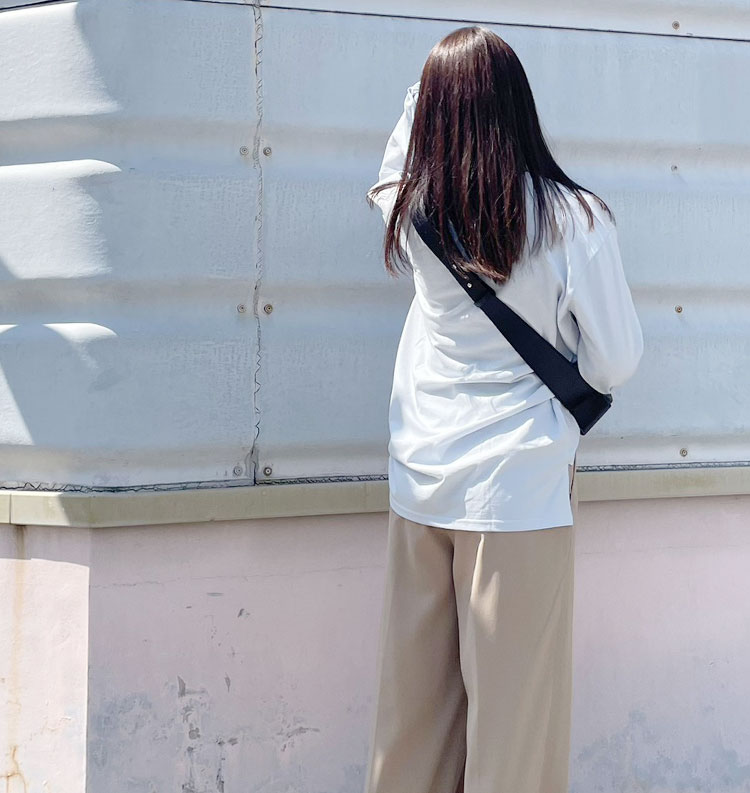 AGAWD 【s40】【アガウド/AgAwd】Volume Sleeve Cutsew（ボリューム