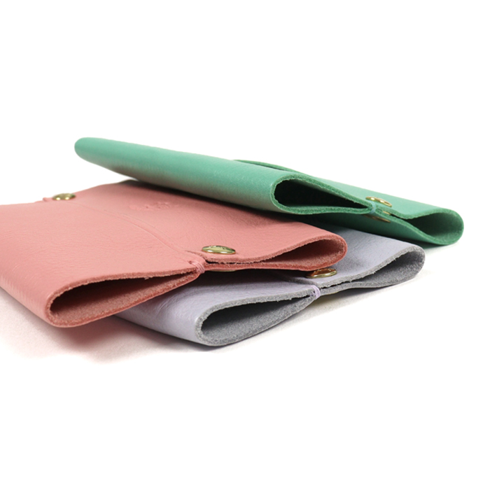 IL BISONTE（イルビゾンテ） ポーチ 限定カラーポケットティッシュ