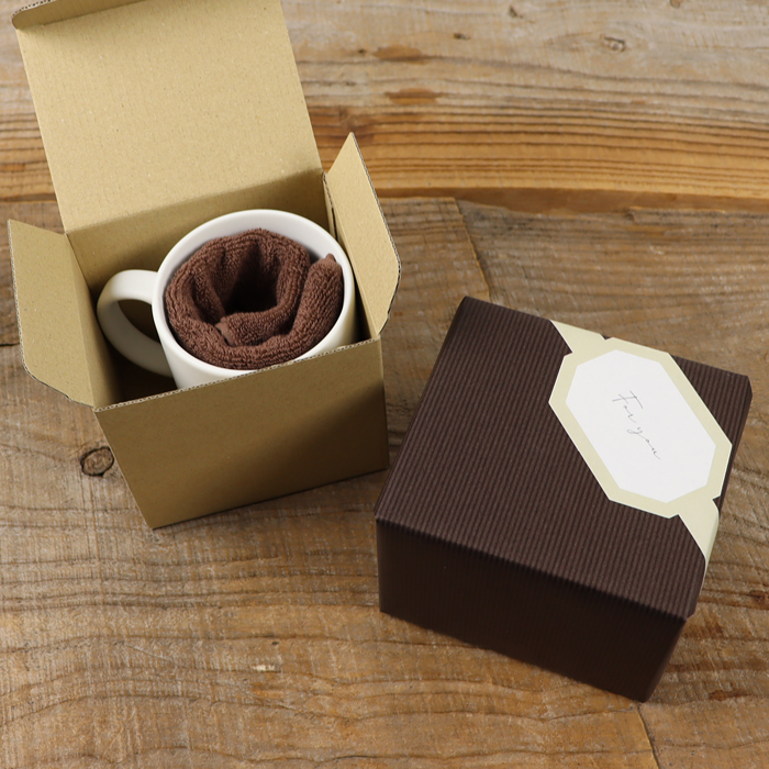 IL BISONTE（イルビゾンテ） ギフトセット ロゴマグカップ×ハンド