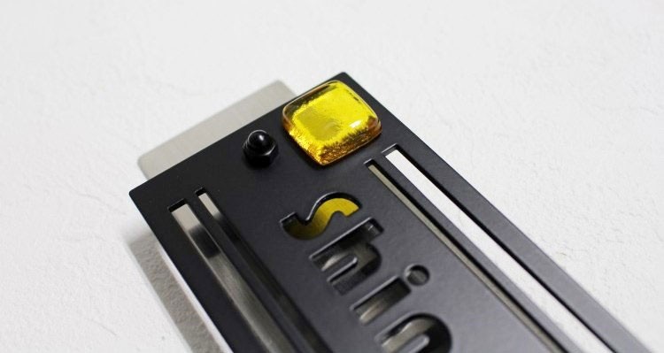 マンション表札ステンレスレーザーカット「キューブキューブ」
