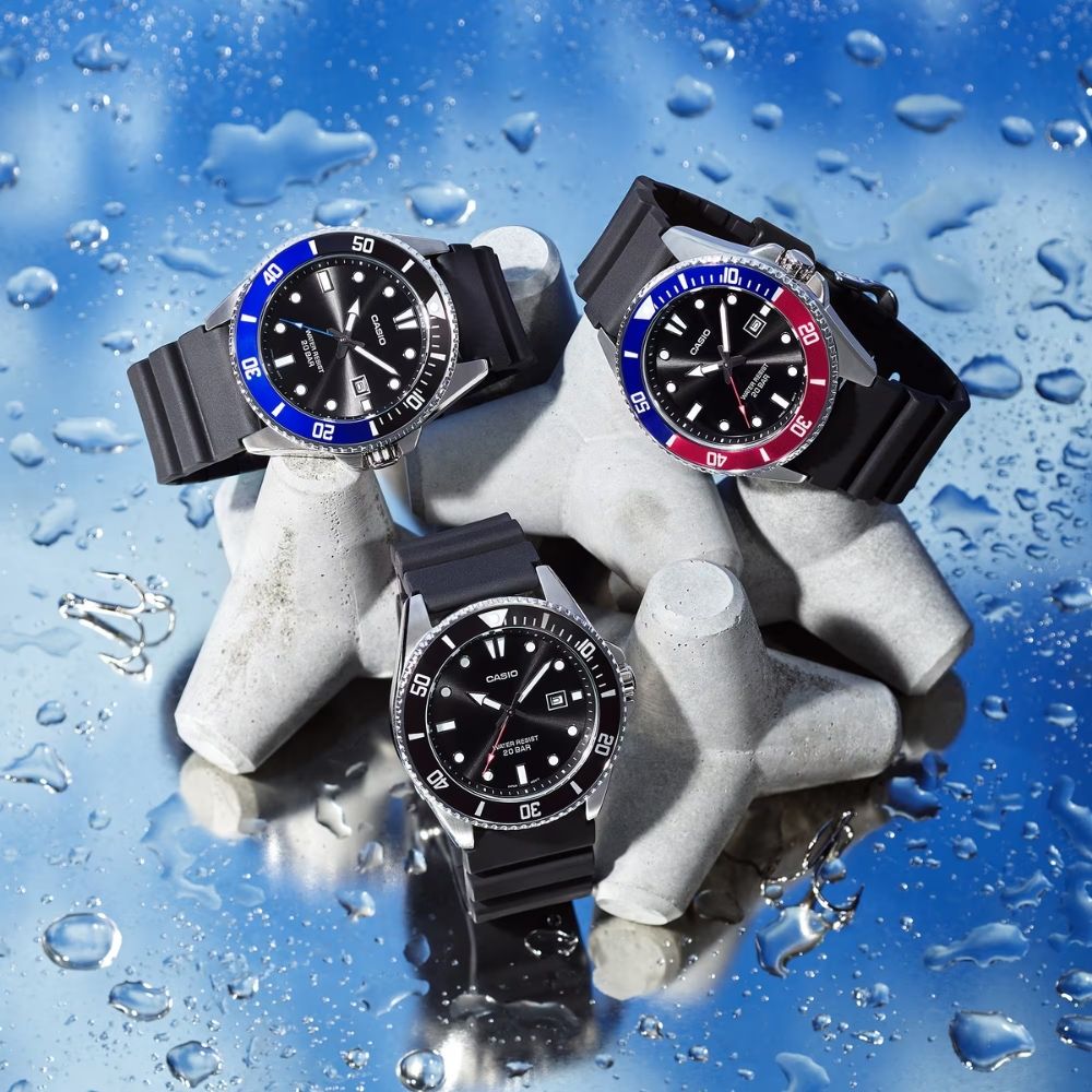 UNIVERSAL PRODUCTS アナログ腕時計 スタンダード（CASIO） ラッピング済 ギフトセット 正規品 カシオ
