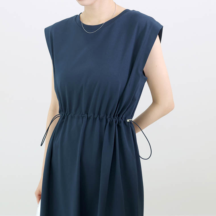 新品 タグ付き　ムータマリン　ノースリーブ ネイビー ワンピース 新品未使用 ネイビー ノースリーブ ロングワンピース サン