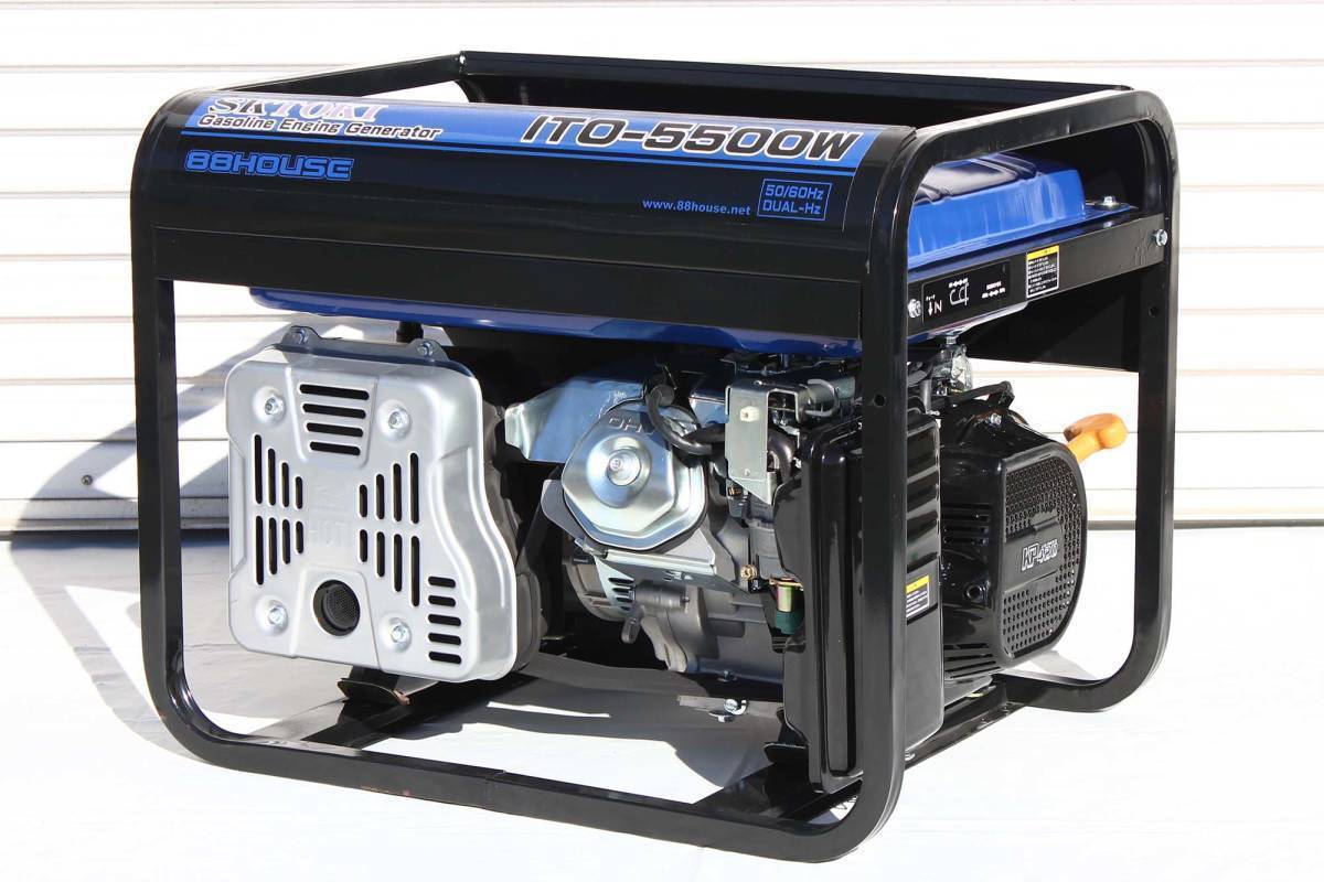 入荷前販売 U225 三相 動力 移動式 発電機 最大 7500W 70A 100V 200V 