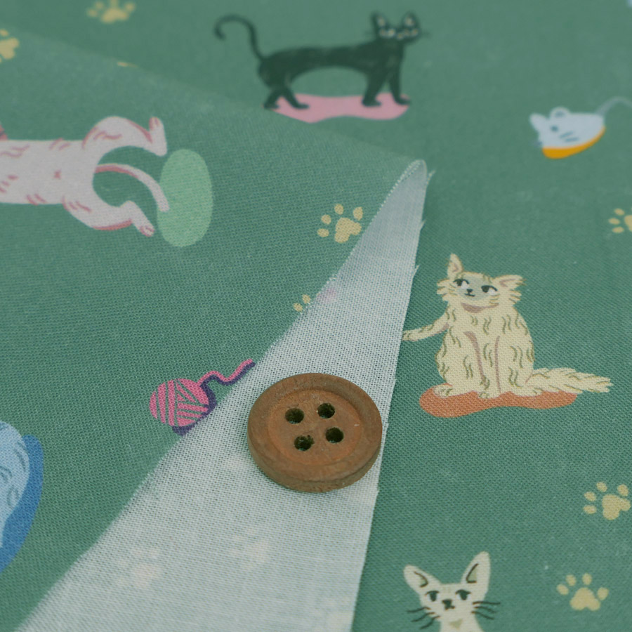 コットン生地 からふる猫の自由な日々(グリーン) 10cm単位 切り売り |  | 01