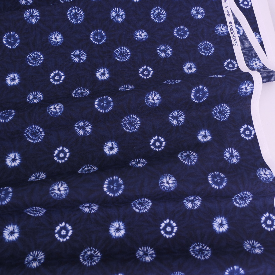 和柄コットン生地 丸しぼりの菊花柄(藍色) 10cm単位 切り売り |  | 03