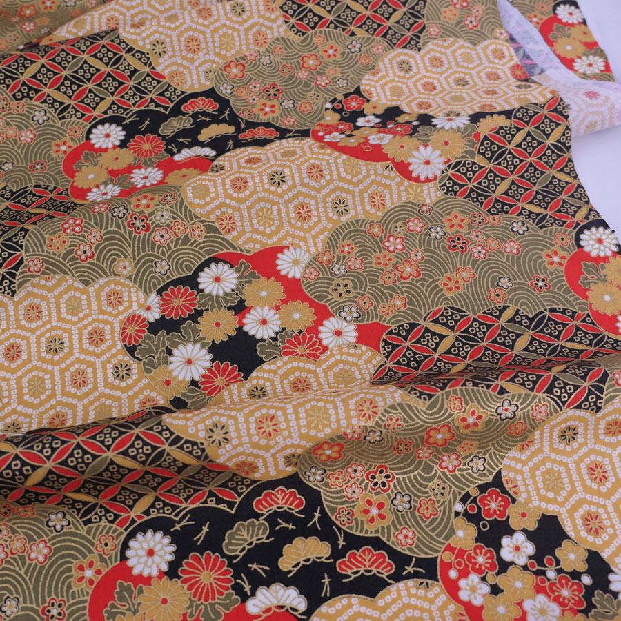 和柄コットン生地 雲形に和文様づくし(黒) 10cm単位 切り売り |  | 03