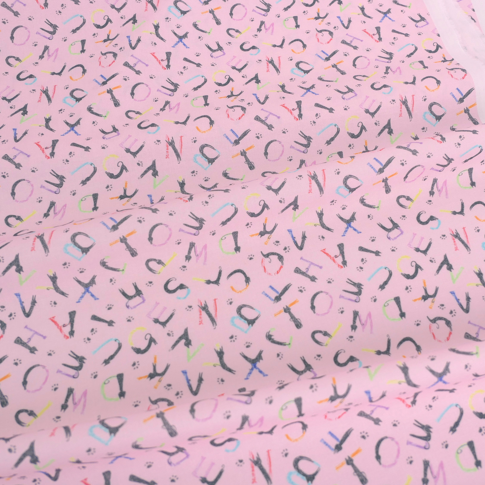 コットン生地 猫のABC体操(ピンク) 10cm単位 切り売り |  | 03