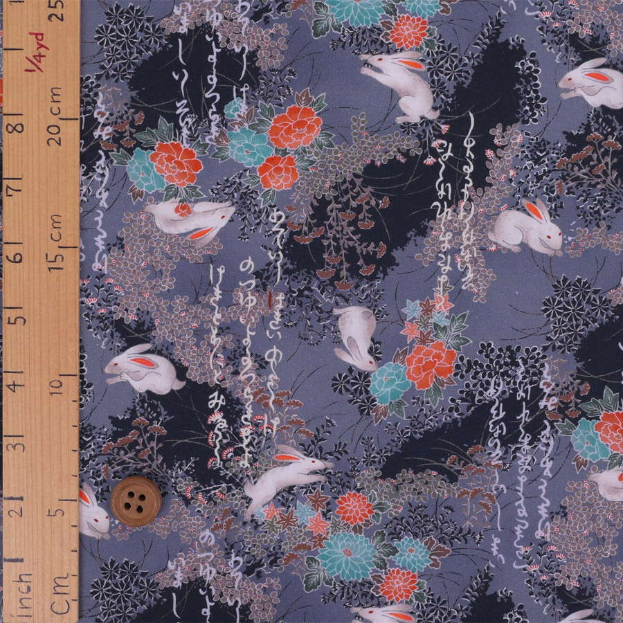 和柄コットン生地 野辺の花にうさぎ(グレー) ...の詳細画像2