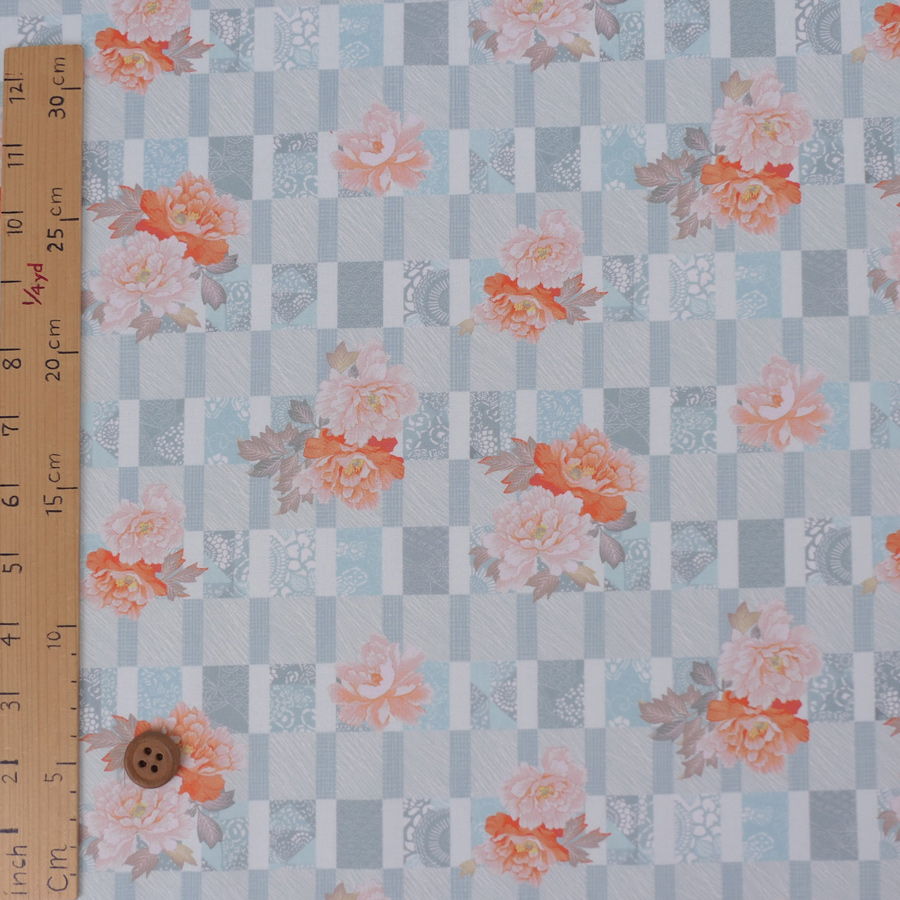 和柄コットン生地 変わり格子に牡丹(ライトブルー) 10cm単位 切り売り |  | 02