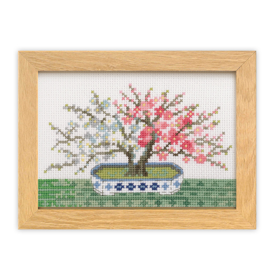 クロスステッチキット 12ヶ月の盆栽・2月 紅白梅 フレーム付 | 