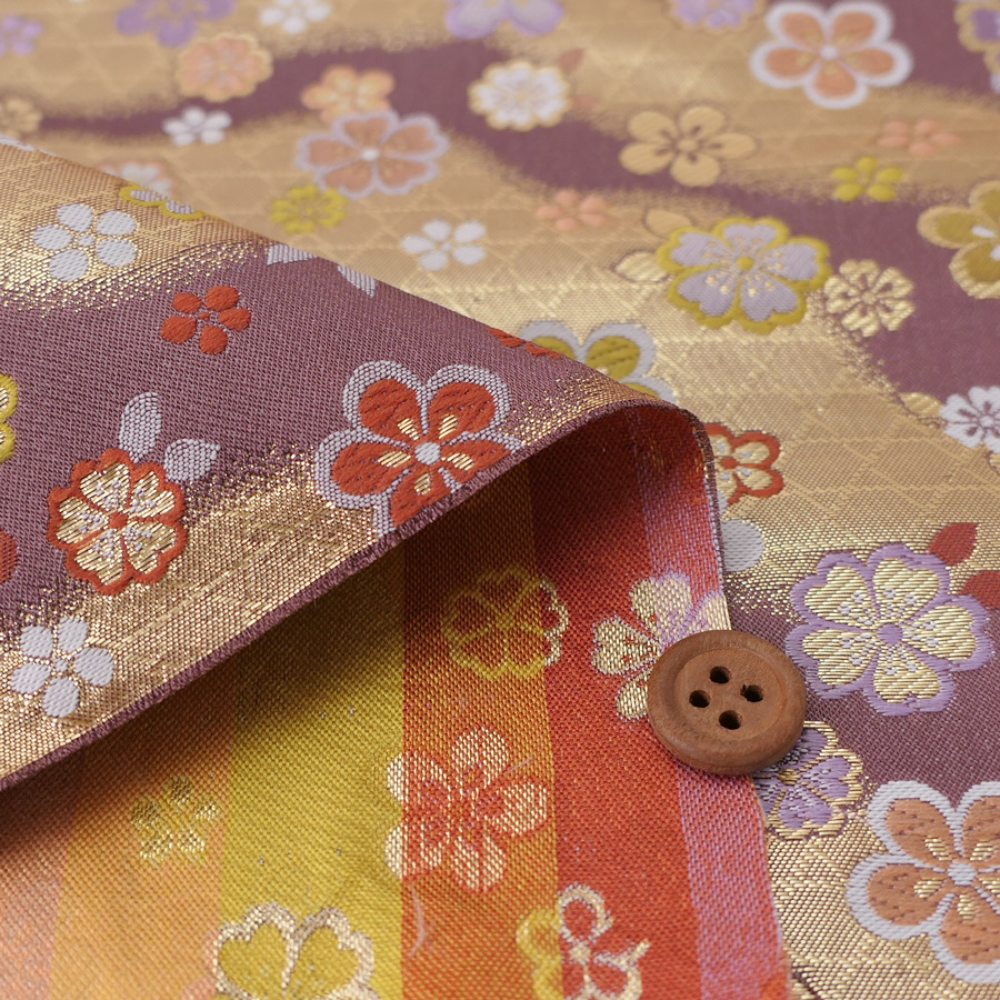 金襴生地(金らん) かごめ霞に梅桜(藤ねず) ...の詳細画像1
