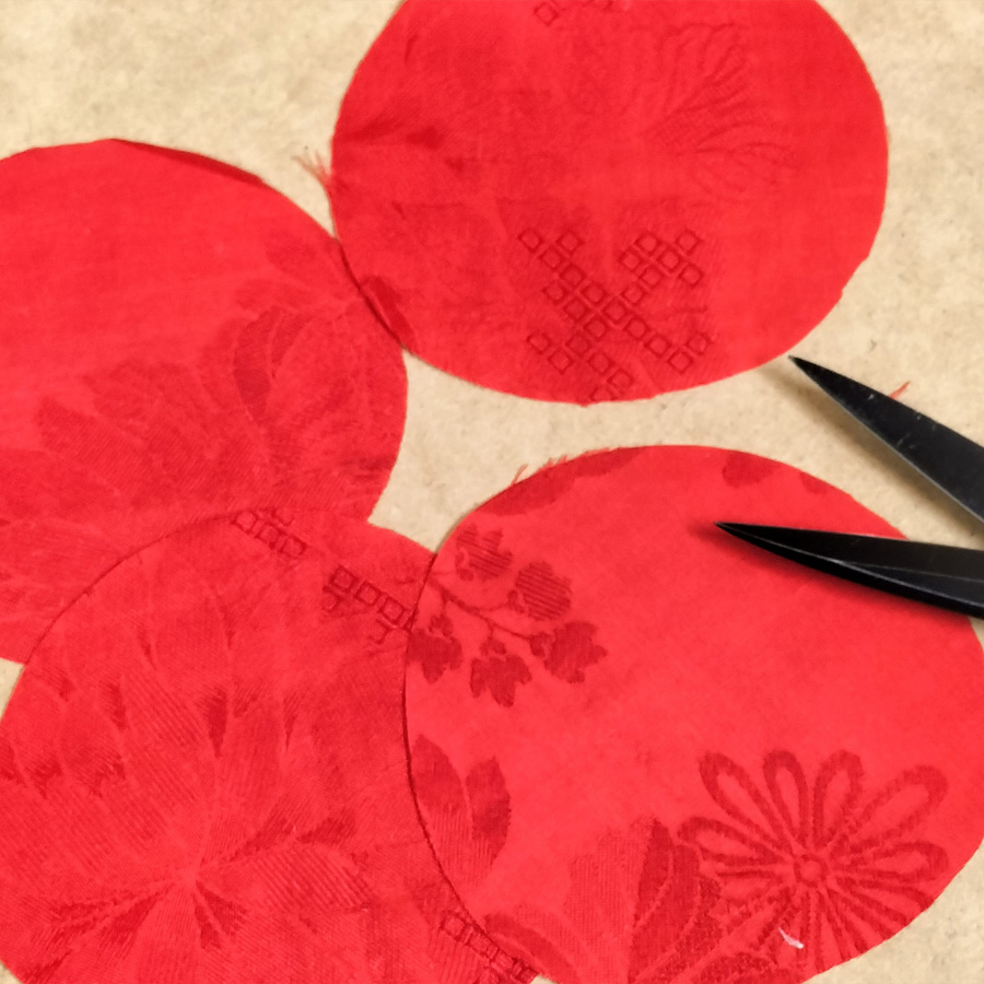 髪飾り手作りキット 正絹きもの生地 綿入りかのこと小花ピンのセット |  | 09