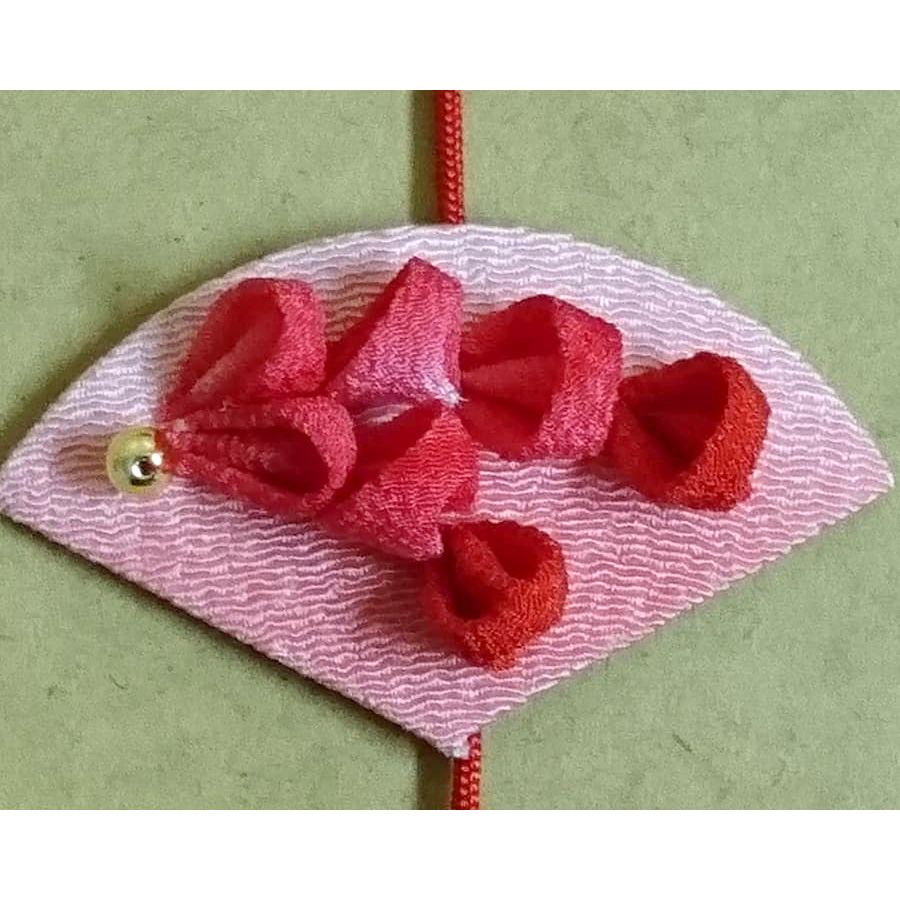 ちりめん手芸キット・花折々の七連つるし飾り/限定販売 : 布がたり