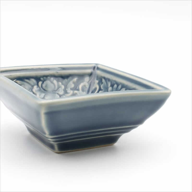セラミック フラワー小皿 角 ミニ 食器 小皿 皿 プチ 醤油皿