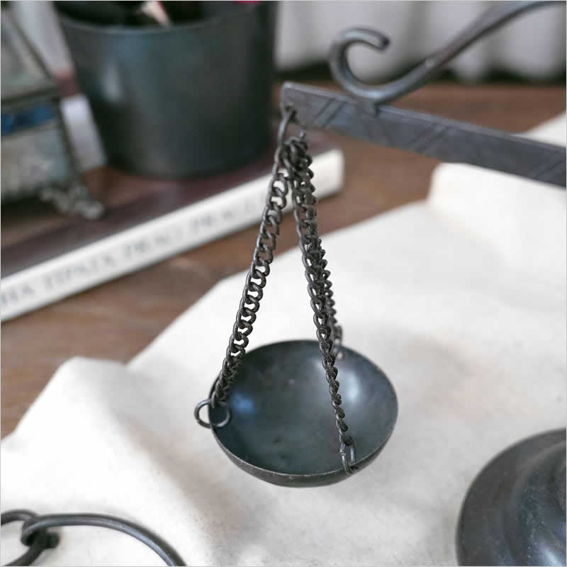 ♕天秤　♕ブロカント　♕アンティーク ブロカント アイアン 天秤 金属 インテリア オブジェ 置物 飾り