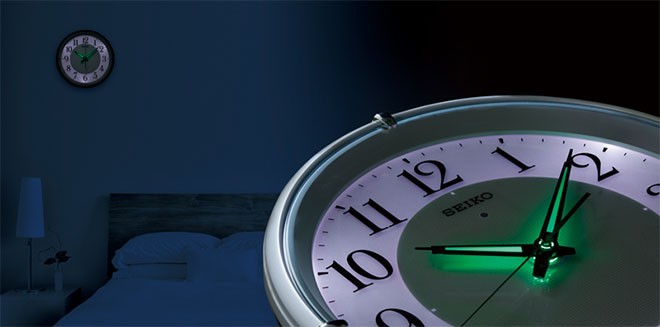セイコー SEIKO 掛け時計 壁掛け KX233B 電波時計 緑に光る針 ファイン
