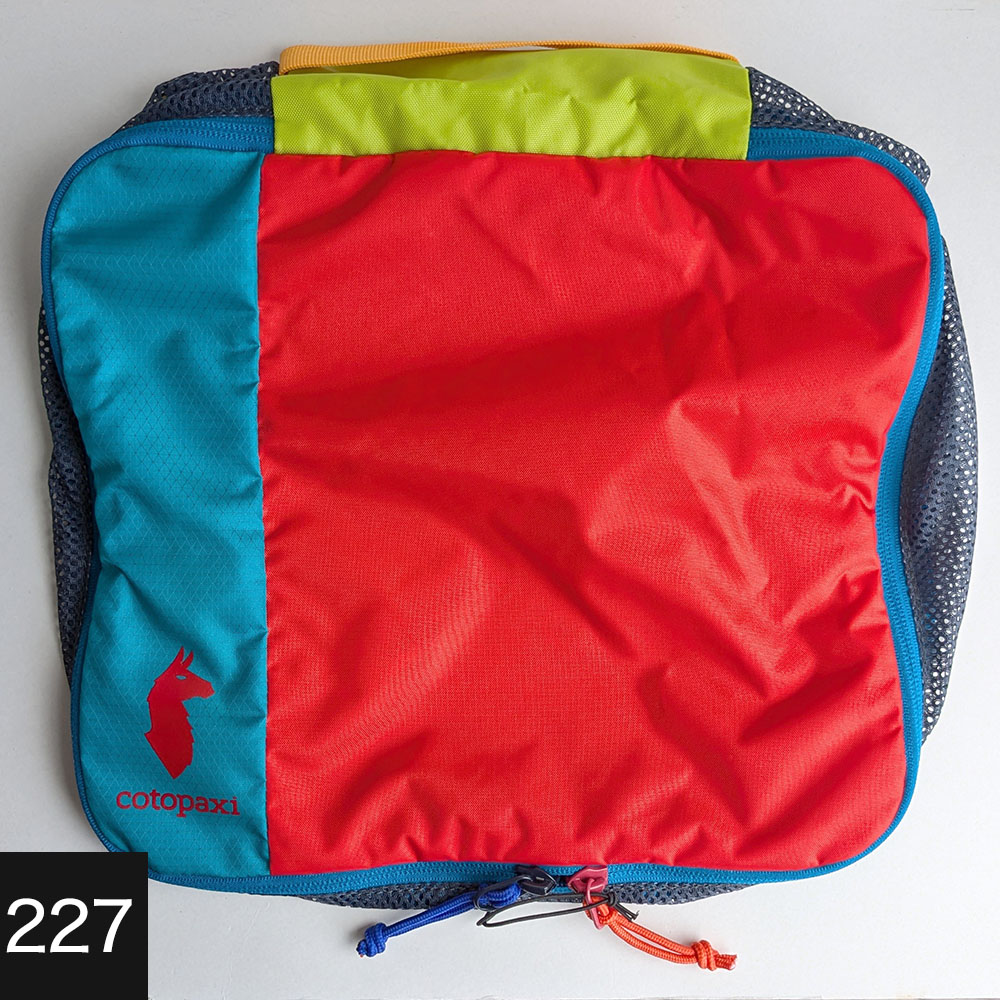 cotopaxi（コトパクシ） 爆買 ポーチ COTOPAXI CUBO 10L TRAVEL CUBE